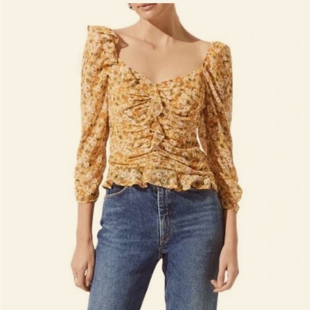 ASTR the label Ruched Puff Sleeve Sweetheart Ditsy Daisy Floral Top Size small